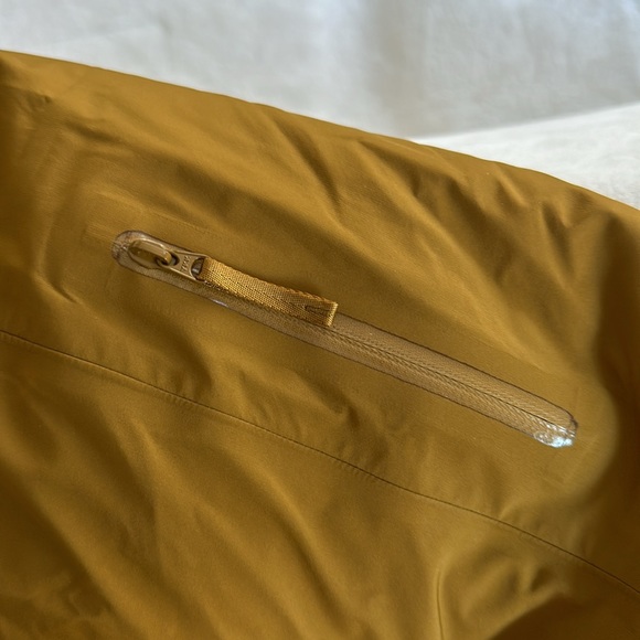 Arc’teryx Macai jacket, size large - Picture 6 of 14